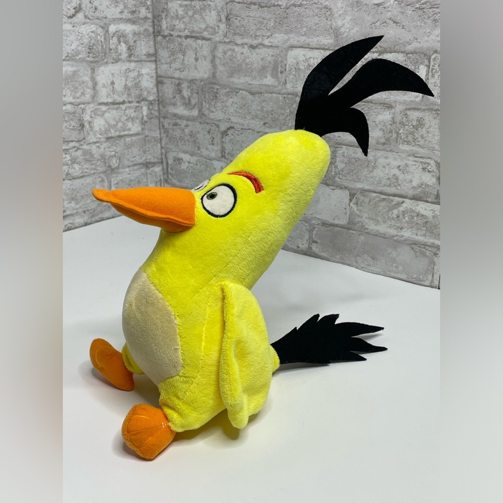 Angry Birds Chuck Plush 10” Tall Yellow Bird 2017 Toy Factory Stuffed Animal